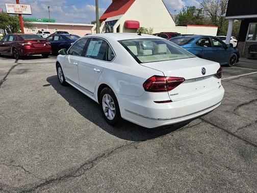 Pure White 2017 Volkswagen Passat 1.8T S