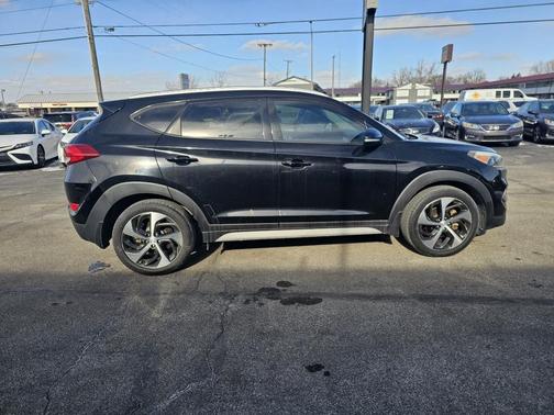 2017 Hyundai TUCSON Sport