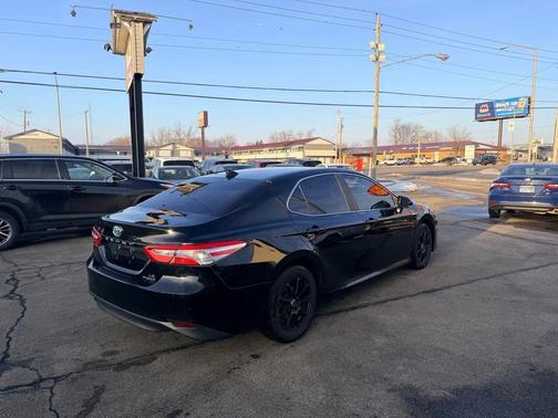 2020 Toyota Camry LE