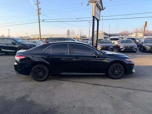 2020 Toyota Camry LE