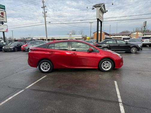 2018 Toyota Prius Three Touring
