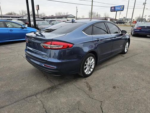2019 Ford Fusion Hybrid SE