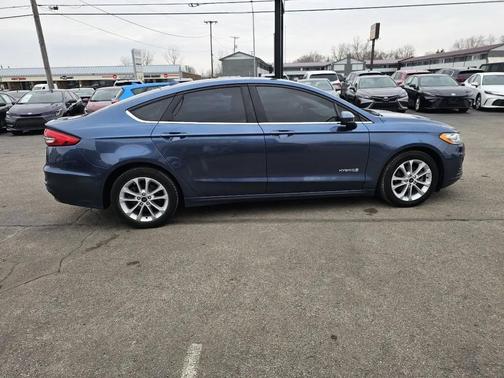 2019 Ford Fusion Hybrid SE