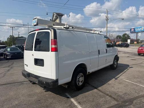 Summit White 2013 Chevrolet Express 2500 Work Van