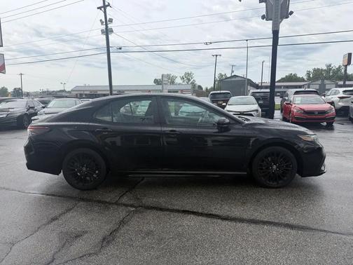 Midnight Black Metallic 2021 Toyota Camry SE