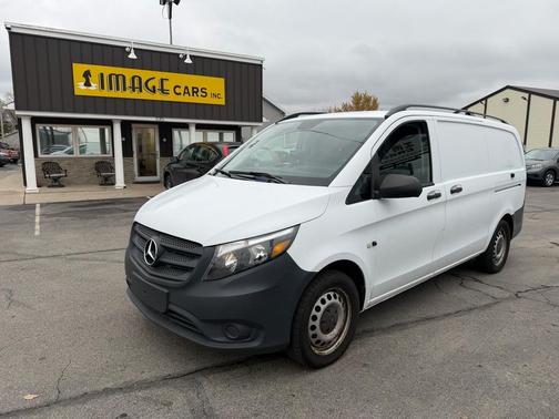 2018 Mercedes-Benz Metris Base