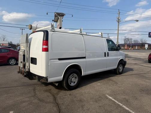 Summit White 2019 Chevrolet Express 3500 Work Van