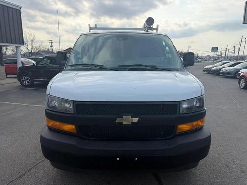 Summit White 2019 Chevrolet Express 3500 Work Van