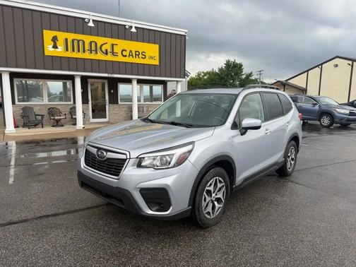 Ice Silver Metallic 2019 Subaru Forester Premium