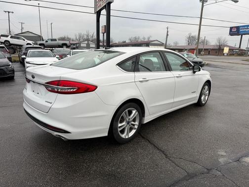 2018 Ford Fusion Hybrid S