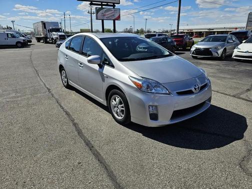 Classic Silver Metallic 2011 Toyota Prius III