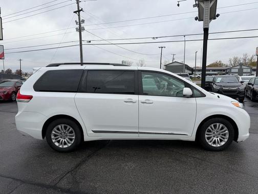 2014 Toyota Sienna XLE