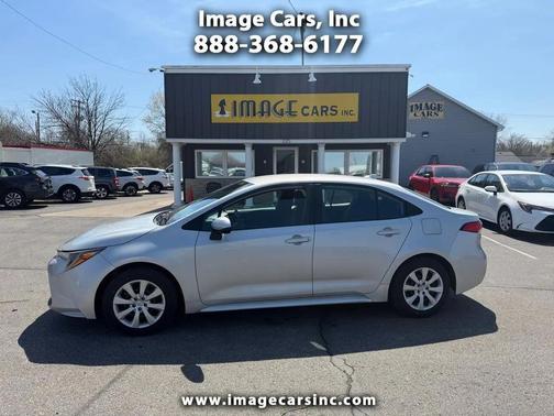 Classic Silver Metallic 2021 Toyota Corolla LE