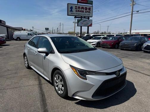 Classic Silver Metallic 2021 Toyota Corolla LE
