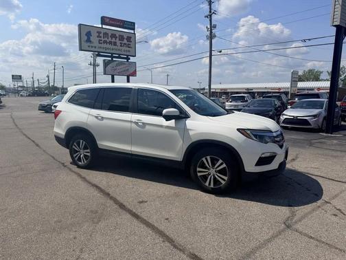 White Diamond Pearl 2018 Honda Pilot EX-L