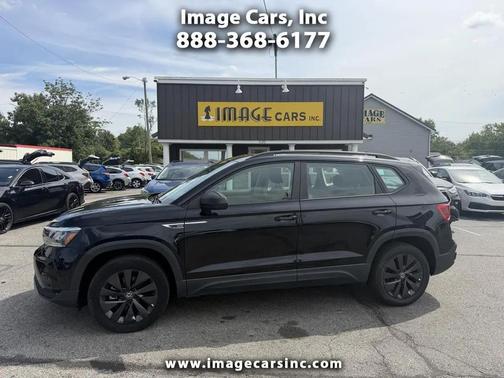 Deep Black Pearl 2022 Volkswagen Taos 1.5T S