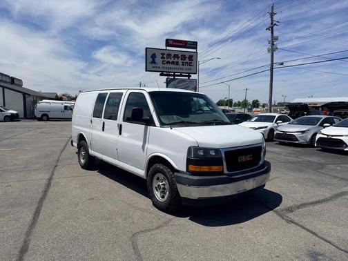 Summit White 2019 GMC Savana 2500 Work Van