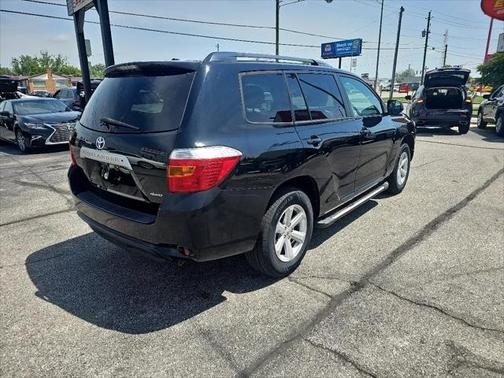 2010 Toyota Highlander SE