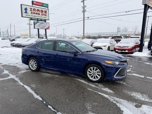 2023 Toyota Camry LE