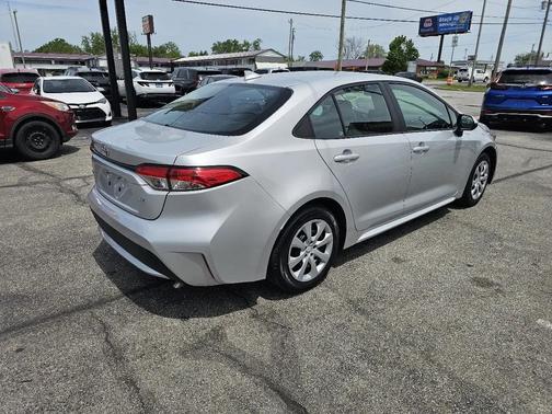 Classic Silver Metallic 2022 Toyota Corolla LE