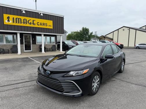 Black 2023 Toyota Camry LE