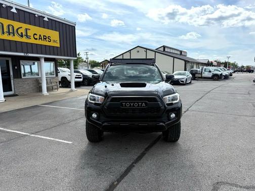 2016 Toyota Tacoma TRD Sport