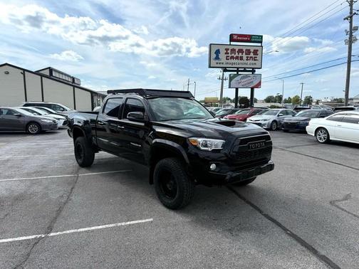 2016 Toyota Tacoma TRD Sport