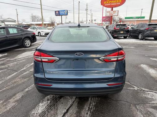 2019 Ford Fusion Hybrid SE