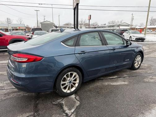 2019 Ford Fusion Hybrid SE