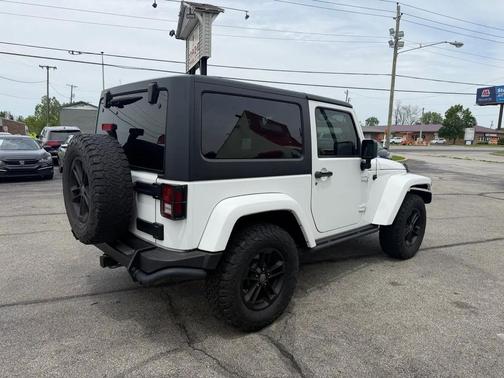 Bright White Clearcoat 2017 Jeep Wrangler Winter 4x4