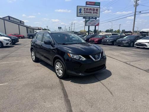 Magnetic Black Pearl 2019 Nissan Rogue Sport SV