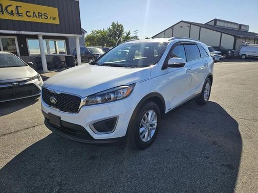 Snow White Pearl 2017 Kia Sorento LX