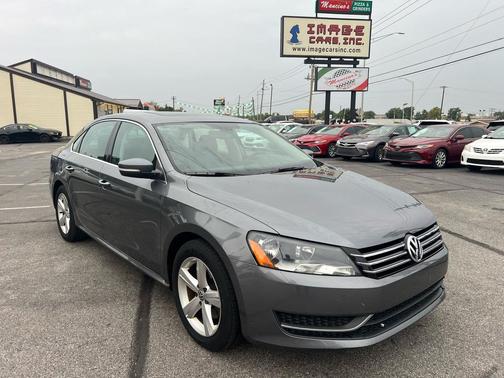 2012 Volkswagen Passat 2.5 SE