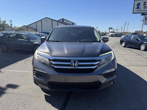 Modern Steel Metallic 2017 Honda Pilot EX-L