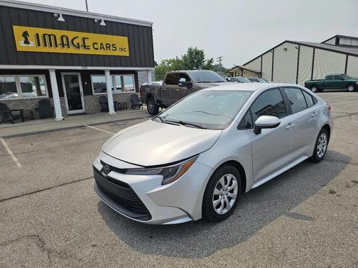 Classic Silver Metallic 2025 Toyota Corolla LE