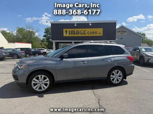Gun Metallic 2018 Nissan Pathfinder SL