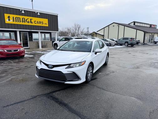 2022 Toyota Camry LE
