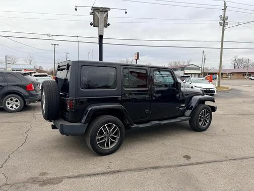 2013 Jeep Wrangler Unlimited Sahara