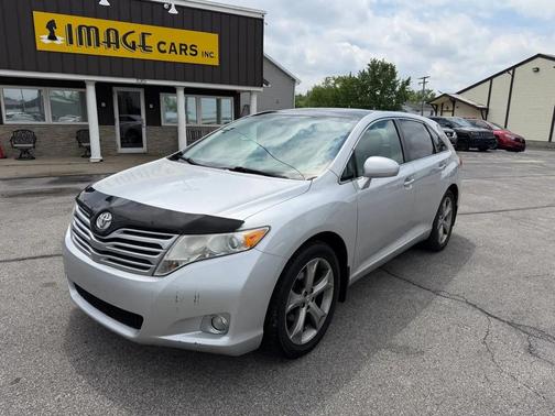 Classic Silver Metallic 2012 Toyota Venza Limited