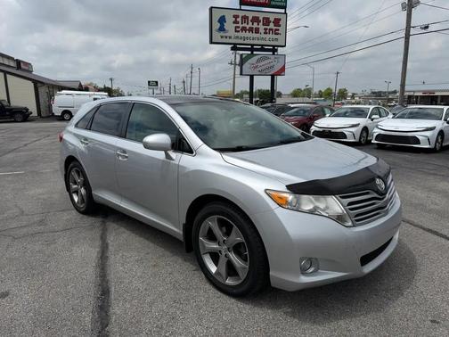Classic Silver Metallic 2012 Toyota Venza Limited