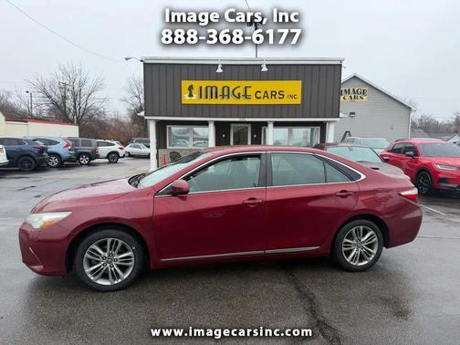 2016 Toyota Camry SE w/Special Edition Pkg