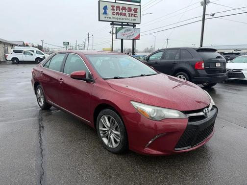 2016 Toyota Camry SE w/Special Edition Pkg