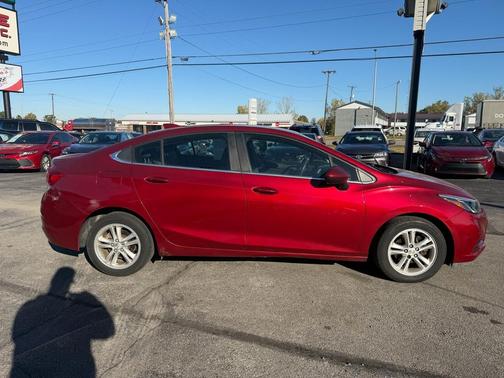 2017 Chevrolet Cruze LT