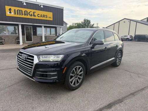 Ink Blue Metallic 2017 Audi Q7 3.0T Premium