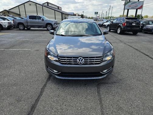 Platinum Gray Metallic 2013 Volkswagen Passat 2.0 TDI SEL Premium