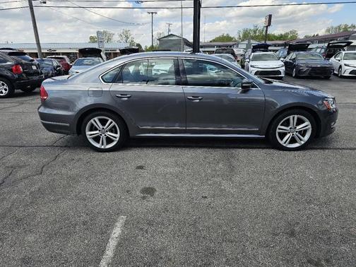 Platinum Gray Metallic 2013 Volkswagen Passat 2.0 TDI SEL Premium