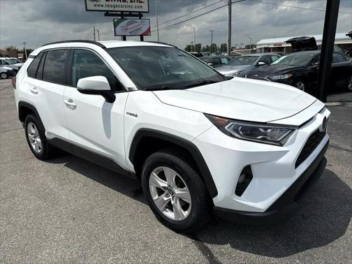 2021 Toyota RAV4 Hybrid XLE