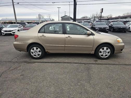 2005 Toyota Corolla LE