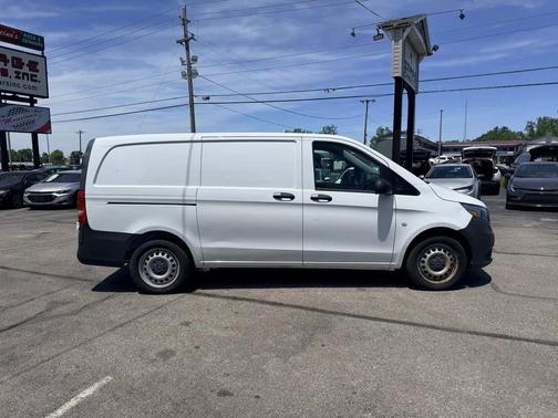 Arctic White 2020 Mercedes-Benz Metris Base