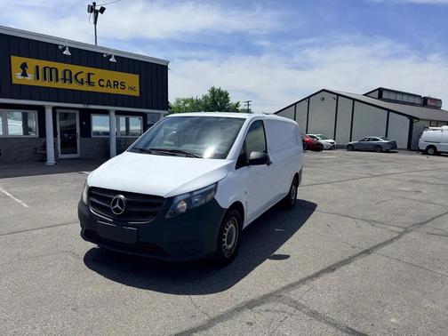 Arctic White 2020 Mercedes-Benz Metris Base
